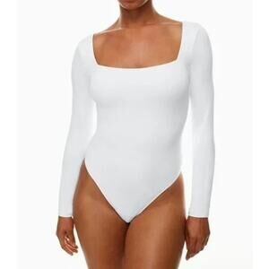 Aritzia Babaton Long Sleeve Square Neck Contour Bodysuit White Medium